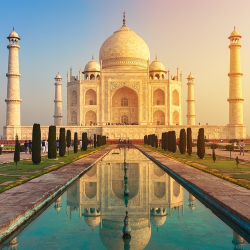 Agra (Taj Mahal)